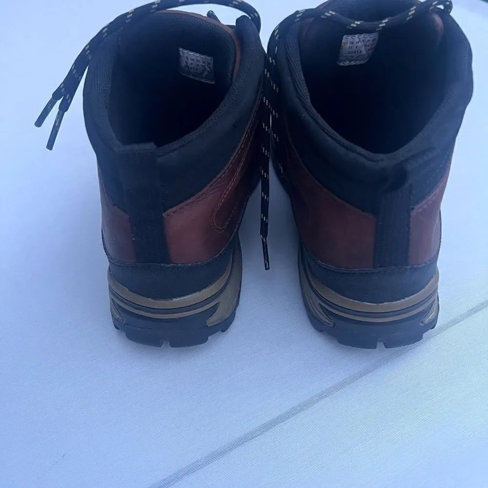 TIMBERLAND  HIKER BOOTS SIZE Boy’s 5.5